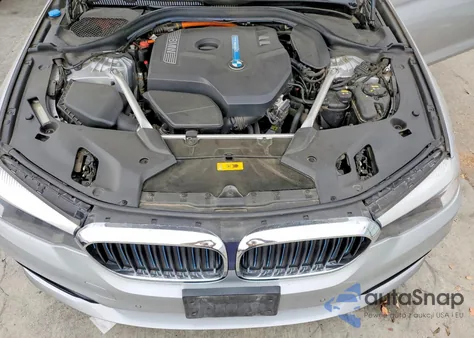 2019 BMW 530E z USA, uszkodzony, nr VIN WBAJA9C59KB392722